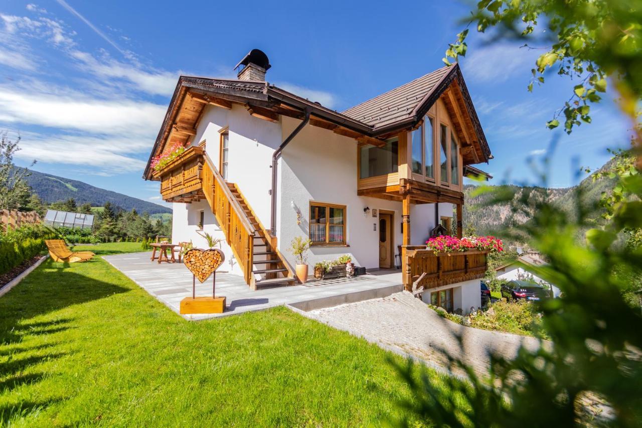 Apartment Dolomites Nest San Martino in Badia Eksteriør billede